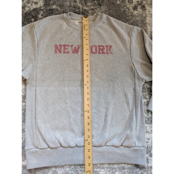 Zara Pullover Sweatshirt NEW YORK Graphic Print - Size Small, Made In Portugal - Picture 8 of 10